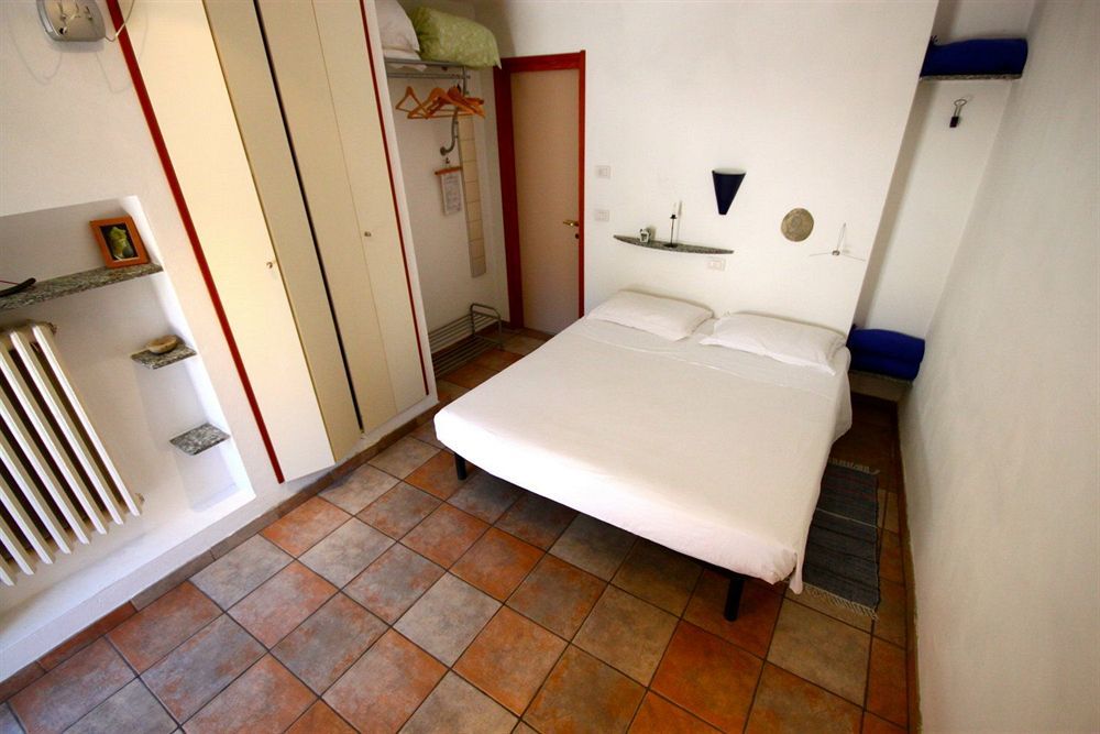 Hotel Vicolo Del Pozzo Barolo Exterior foto